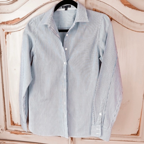 GAP | Fitted Oxford Blue Pinstripe Women’s Button Down Shirt - Picture 7 of 7